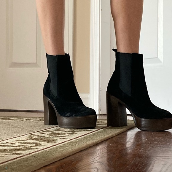 Topshop Shoes - Genuine Suede boots